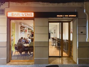 ¿Qué es un bar de vinos?